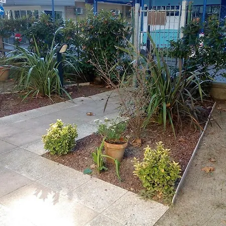 Un Giardino Vicino Al Mare Apartment *